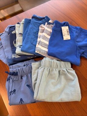 Short Sleeve Tee and Short Bundle (6 tees, 2 shorts) Set